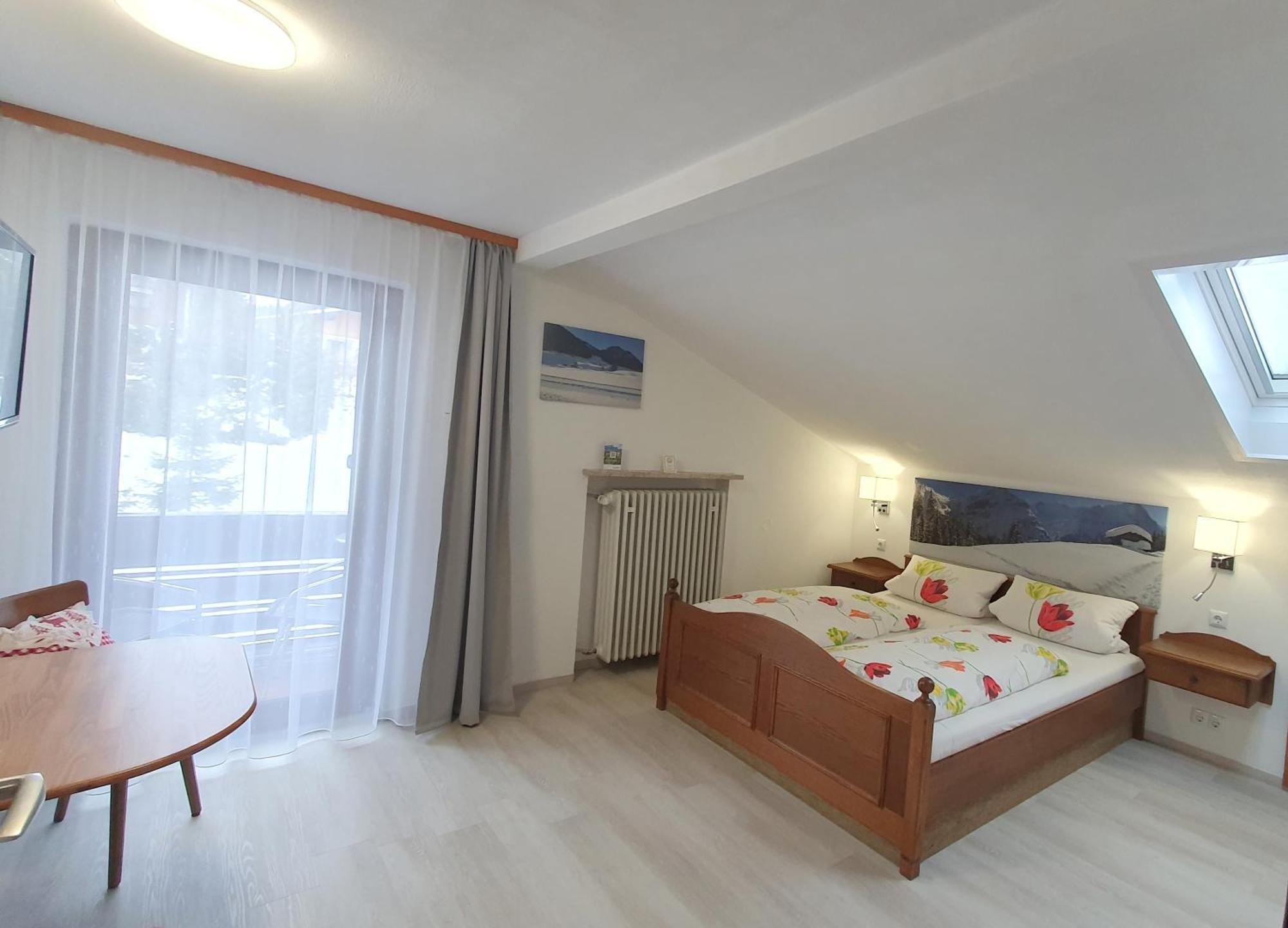 Hotel Garni Haus Alpine - Chiemgau Karte Inkl Ruhpolding Dış mekan fotoğraf