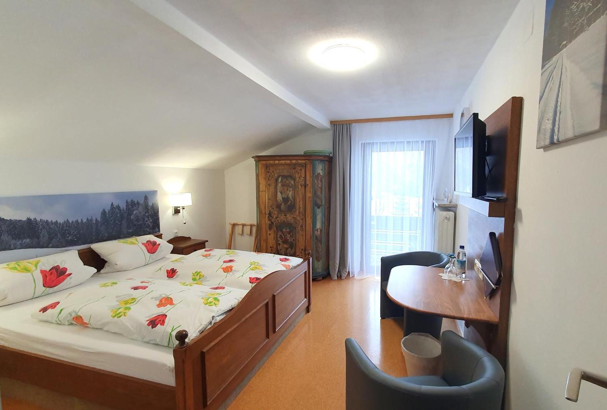 Hotel Garni Haus Alpine - Chiemgau Karte Inkl Ruhpolding Dış mekan fotoğraf