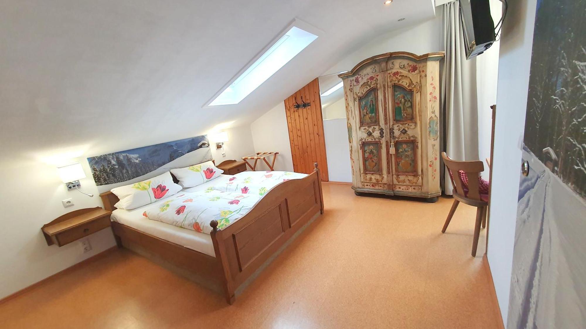 Hotel Garni Haus Alpine - Chiemgau Karte Inkl Ruhpolding Dış mekan fotoğraf