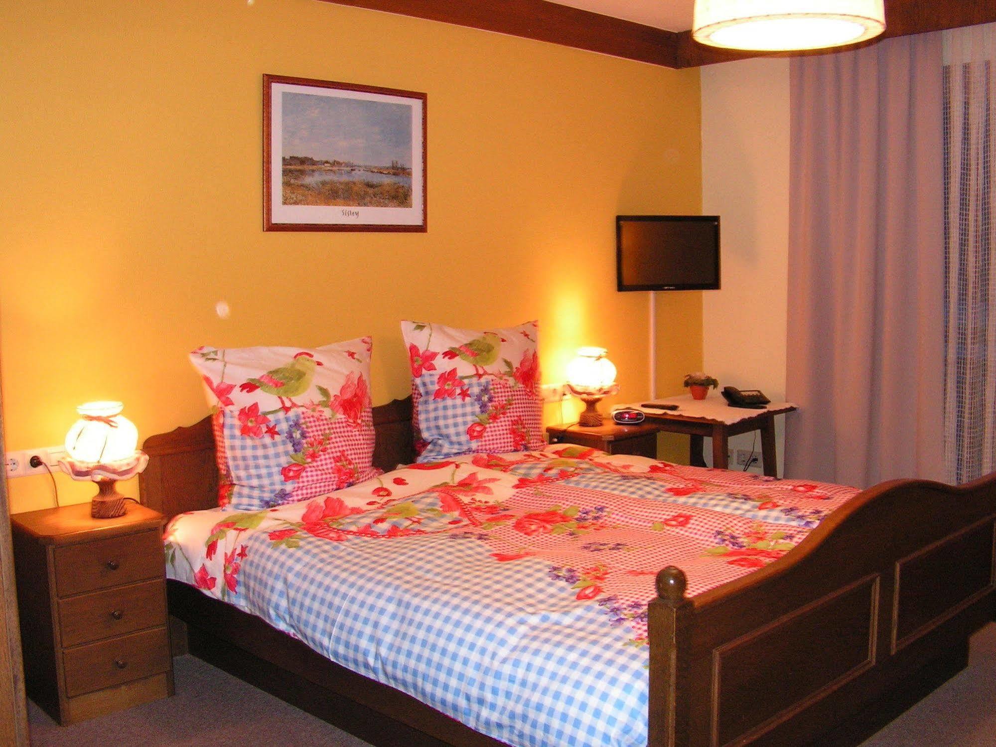 Hotel Garni Haus Alpine - Chiemgau Karte Inkl Ruhpolding Dış mekan fotoğraf