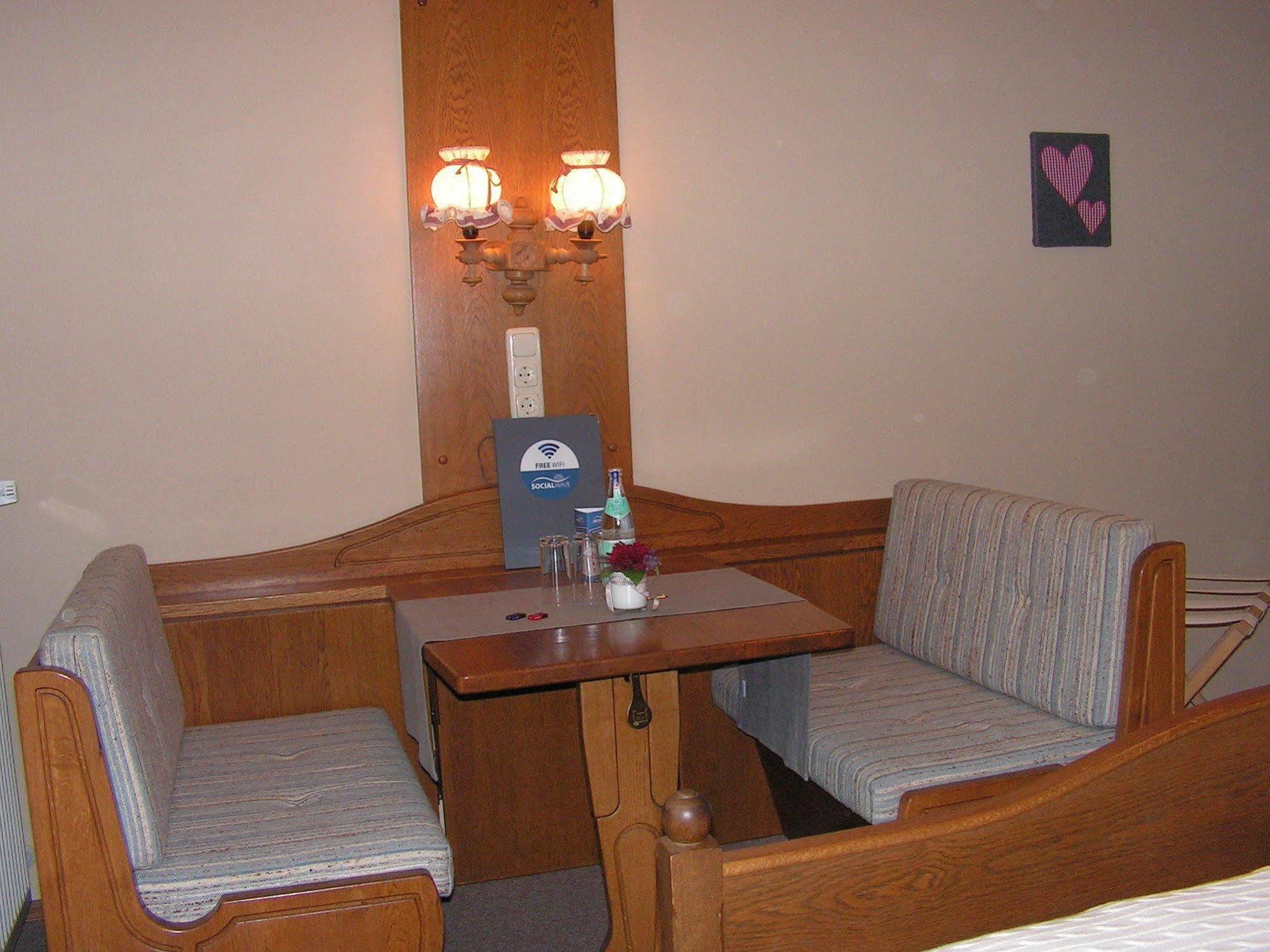 Hotel Garni Haus Alpine - Chiemgau Karte Inkl Ruhpolding Dış mekan fotoğraf