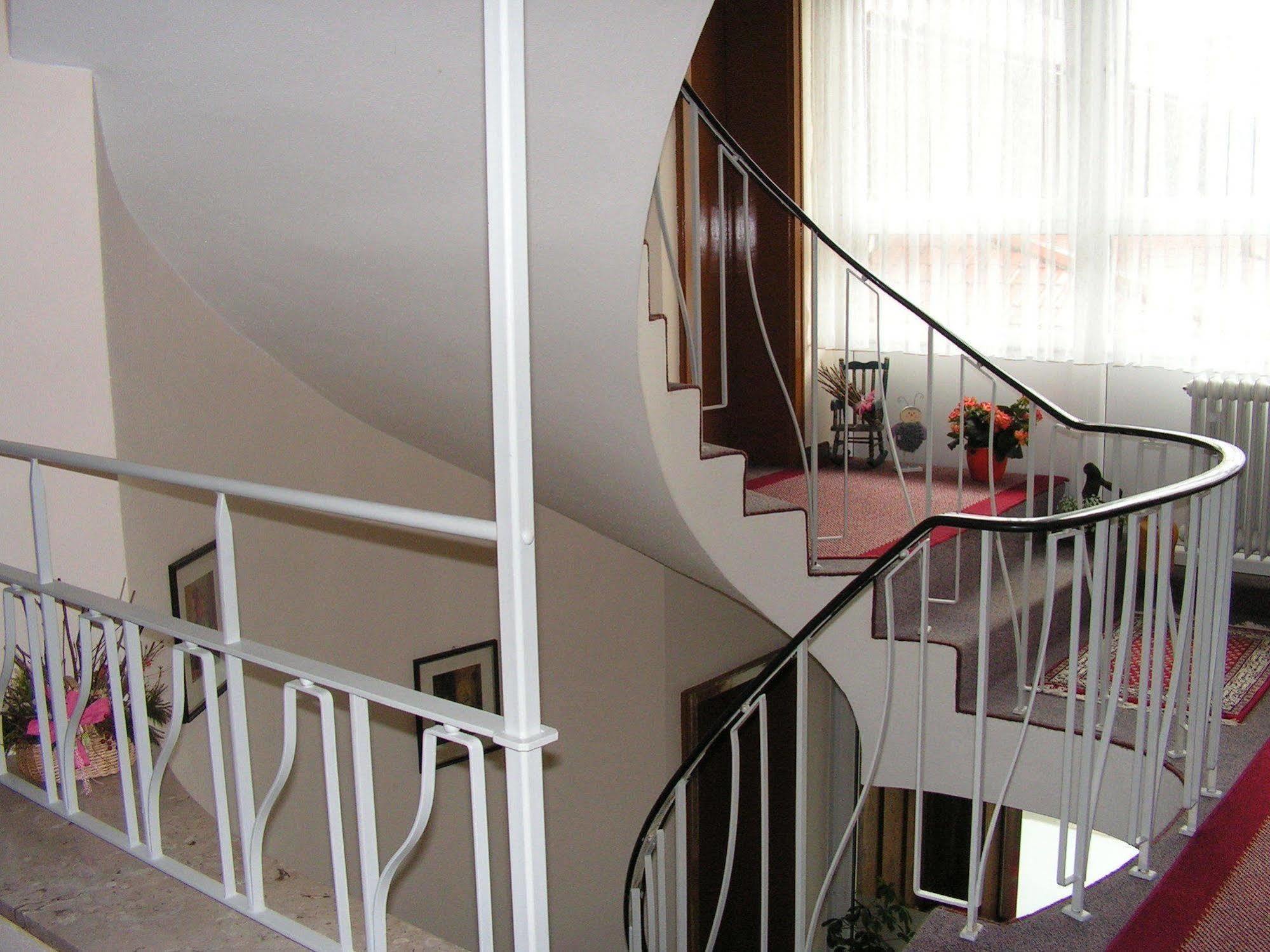 Hotel Garni Haus Alpine - Chiemgau Karte Inkl Ruhpolding Dış mekan fotoğraf